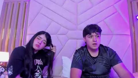 Amily  Andrew online show from January 2026 04:58:02 AM