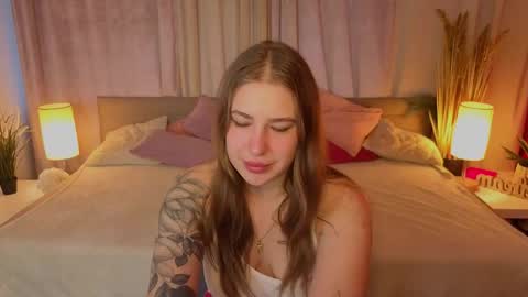 emilyblazee online show from April 2026 06:49:01 AM