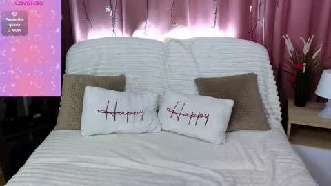 Snapshot of emilycuper chatting on April 2026 01:41:01 PM Emily online show from April 2026 01:41:01 PM