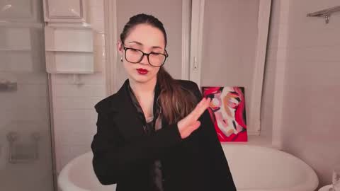 Snapshot of emilydeer chatting on November 2025 06:51:01 PM Emily online show from November 2025 06:51:01 PM