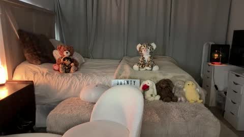 emilyfawn online show from March 2026 03:21:02 AM