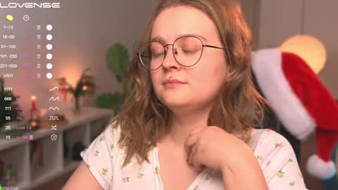 Snapshot of emilyforelsket chatting on December 2024 12:05:02 PM Emily online show from December 2024 12:05:02 PM
