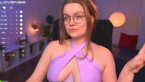 Snapshot of emilyforelsket chatting on February 2025 12:36:02 PM Emily online show from February 2025 12:36:02 PM