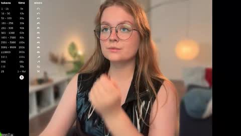 Snapshot of emilyforelsket chatting on October 2025 12:15:01 PM Emily online show from October 2025 12:15:01 PM