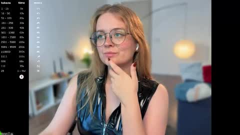 Snapshot of emilyforelsket chatting on October 2025 12:30:02 PM Emily online show from October 2025 12:30:02 PM