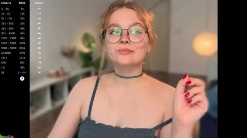 Emily  online show from November 2025 12:38:01 PM