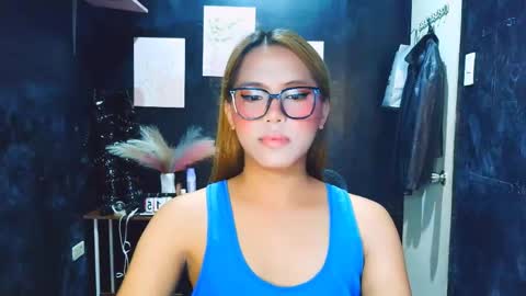 emilyhotasian online show from April 2026 08:59:01 AM