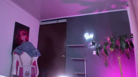 Emily Jhonson online show from January 2025 05:18:01 PM