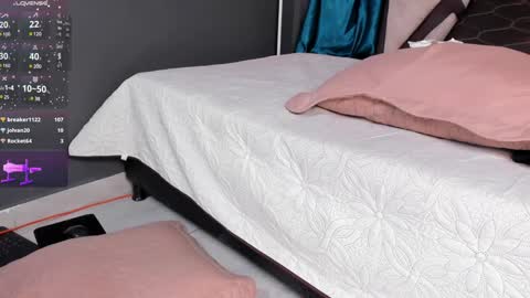 Emily Jhonson online show from January 2025 05:59:01 PM