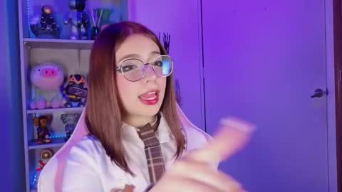 VALEEEN online show from October 2025 04:41:02 PM