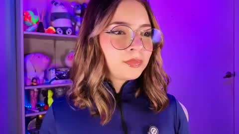 VALEEEN online show from May 2026 03:07:01 PM