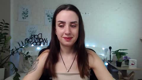 Emyli online show from January 2025 04:04:02 AM