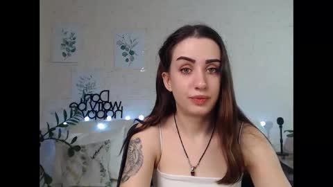 Emyli online show from January 2025 03:31:01 AM