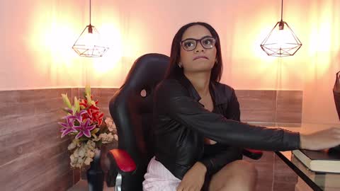 Emily  online show from December 2024 02:41:02 PM