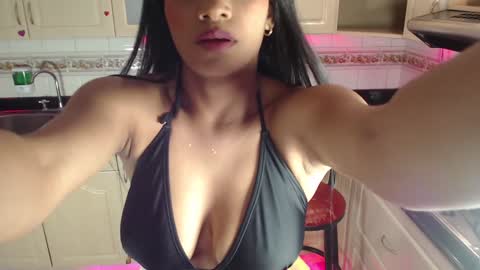 Emily  online show from December 2024 03:52:01 PM