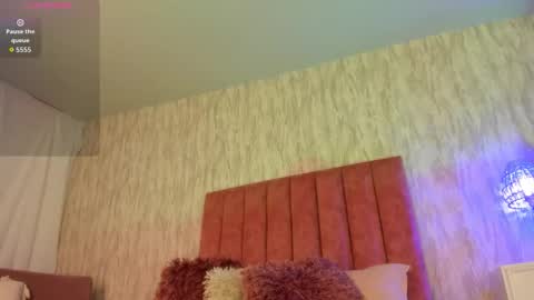 Snapshot of emilyparker__ chatting on September 2025 07:04:01 PM My IG - EmilyParker   online show from September 2025 07:04:01 PM