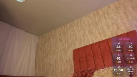 Snapshot of emilyparker__ chatting on September 2025 04:00:01 PM My IG - EmilyParker   online show from September 2025 04:00:01 PM