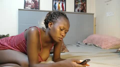 Emilly online show from March 2025 12:09:02 AM