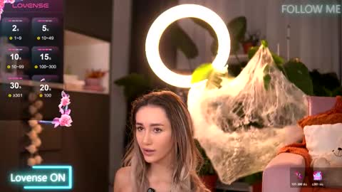 Emily online show from October 2025 02:00:01 AM