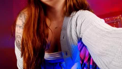 Snapshot of emilyrisse chatting on October 2025 04:52:02 PM Emily Emi online show from October 2025 04:52:02 PM