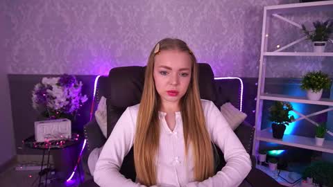 Snapshot of emilysunshines chatting on December 2025 07:25:01 AM MY NAME IS Emily WELCOME EVERYONE I WILL BE HAPPY TO GIVE YOU WHAT YOU HAVE DREAMED OF FOR SO LONG online show from December 2025 07:25:01 AM