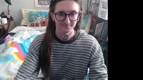 Snapshot of emilytfrench chatting on December 2024 10:53:02 PM Emily online show from December 2024 10:53:02 PM