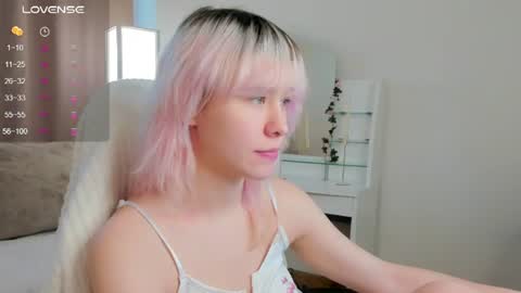 Snapshot of emilytrase chatting on June 2026 01:08:01 AM Betty online show from June 2026 01:08:01 AM