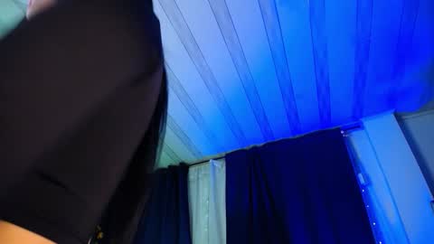 Emily  online show from December 2025 03:22:02 AM