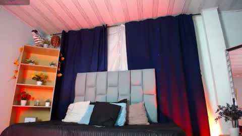 Emily  online show from January 2026 03:11:01 AM