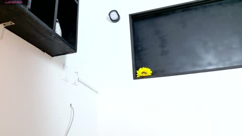 Emily  online show from April 2026 04:46:01 AM