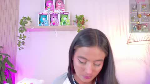 Snapshot of emilyy_bank chatting on May 2026 08:17:02 PM Emily Bank online show from May 2026 08:17:02 PM