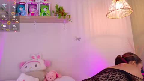 Snapshot of emilyy_bank chatting on June 2026 08:08:01 PM Emily Bank online show from June 2026 08:08:01 PM
