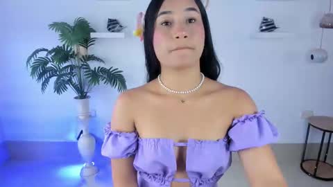 emilyy_kim online show from January 2026 06:46:02 PM
