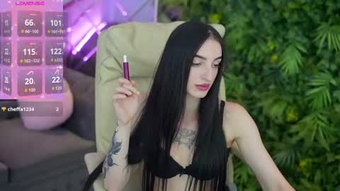 Snapshot of emilyymoon chatting on June 2026 08:28:01 PM emilyymoon online show from June 2026 08:28:01 PM