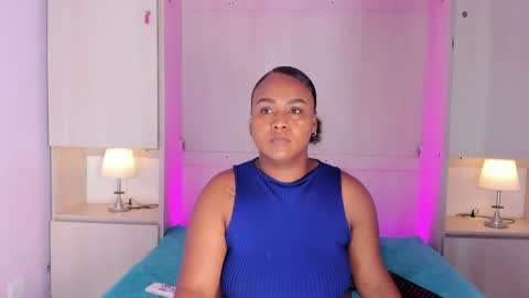 Snapshot of emilyystuart chatting on June 2026 03:30:01 AM Emily online show from June 2026 03:30:01 AM