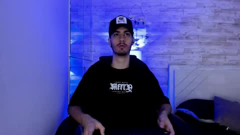 Snapshot of emir_ozan chatting on December 2025 11:28:02 AM emir_ozan online show from December 2025 11:28:02 AM