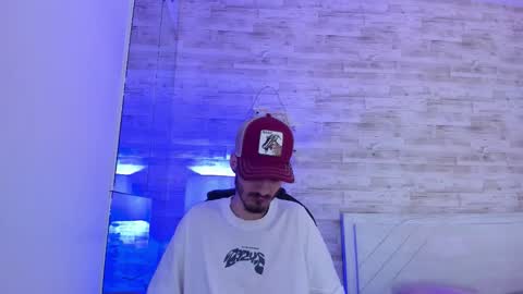 Snapshot of emir_ozan chatting on January 2026 11:34:01 AM emir_ozan online show from January 2026 11:34:01 AM