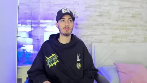 Snapshot of emir_ozan chatting on January 2026 11:37:01 AM emir_ozan online show from January 2026 11:37:01 AM