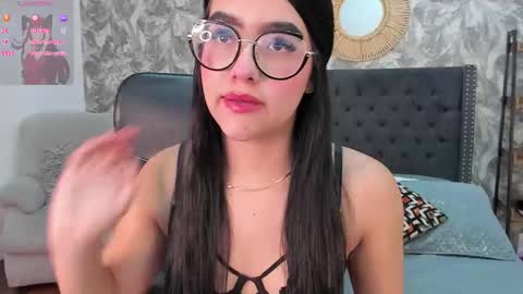 emma  online show from October 2025 01:09:02 PM