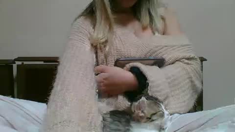 Snapshot of emma_991 chatting on December 2024 01:45:02 PM emma_991 online show from December 2024 01:45:02 PM