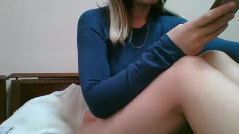 Snapshot of emma_991 chatting on December 2024 10:01:01 AM emma_991 online show from December 2024 10:01:01 AM