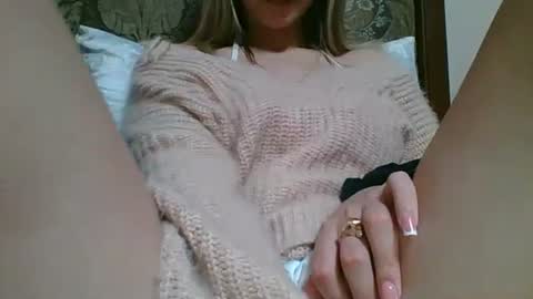 Snapshot of emma_991 chatting on January 2025 12:42:02 PM emma_991 online show from January 2025 12:42:02 PM