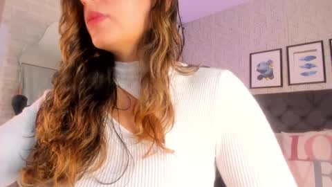 Emma online show from February 2025 12:38:02 PM