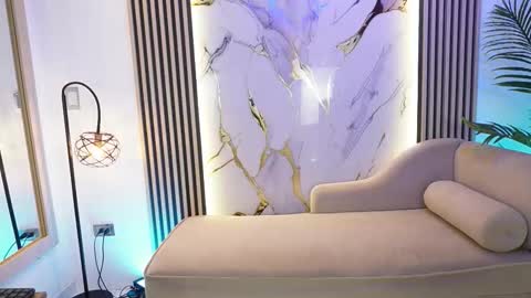 emma__walkerr_ online show from February 2026 07:15:01 PM