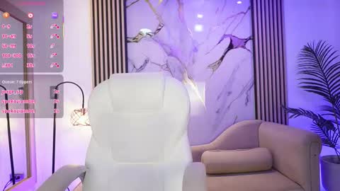 emma__walkerr_ online show from March 2026 07:06:01 PM