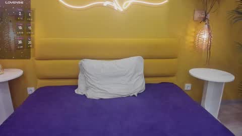 emma_adorablle online show from January 2025 04:39:02 AM