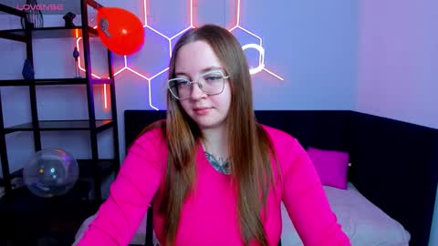 emma_adorablle online show from September 2025 01:44:02 AM