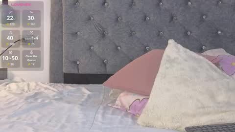 Emma online show from November 2025 05:19:02 AM