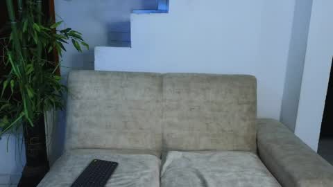 Snapshot of emma_blue_ chatting on April 2026 02:59:01 AM Emma Blue modelo independiente online show from April 2026 02:59:01 AM