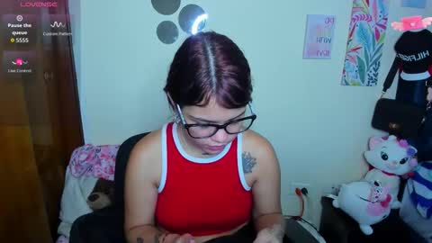 emma_boo_ online show from November 2025 05:57:01 PM
